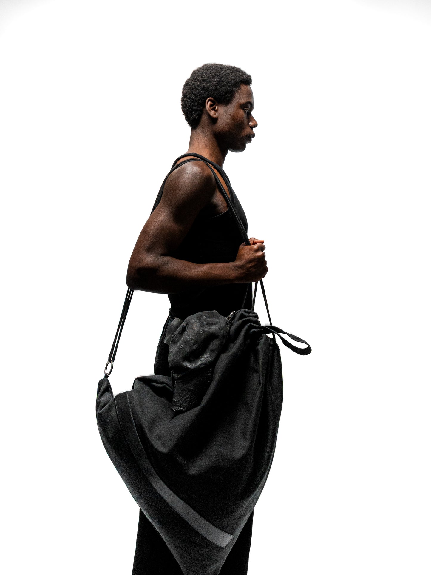 TRAVEL BAG (BLACK)