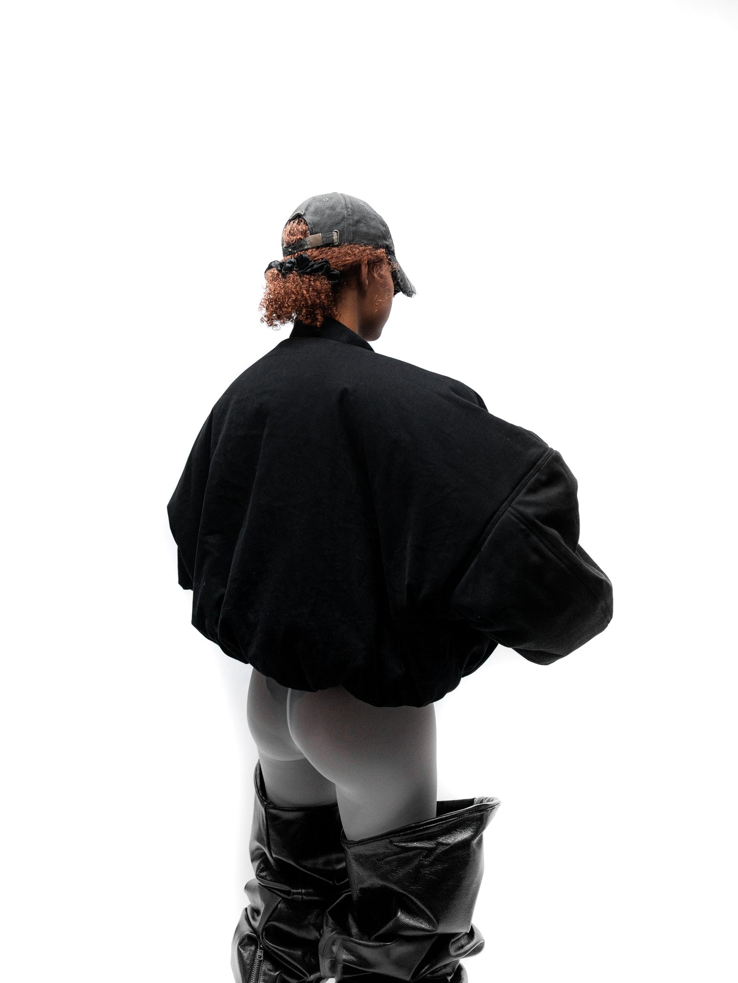 OVERSIZED BOMBER JACKET (BLACK)