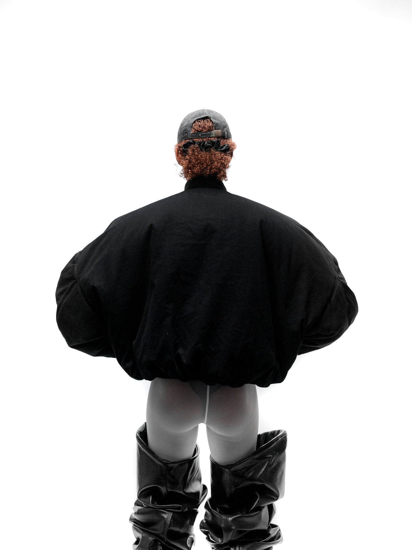 OVERSIZED BOMBER JACKET (BLACK)