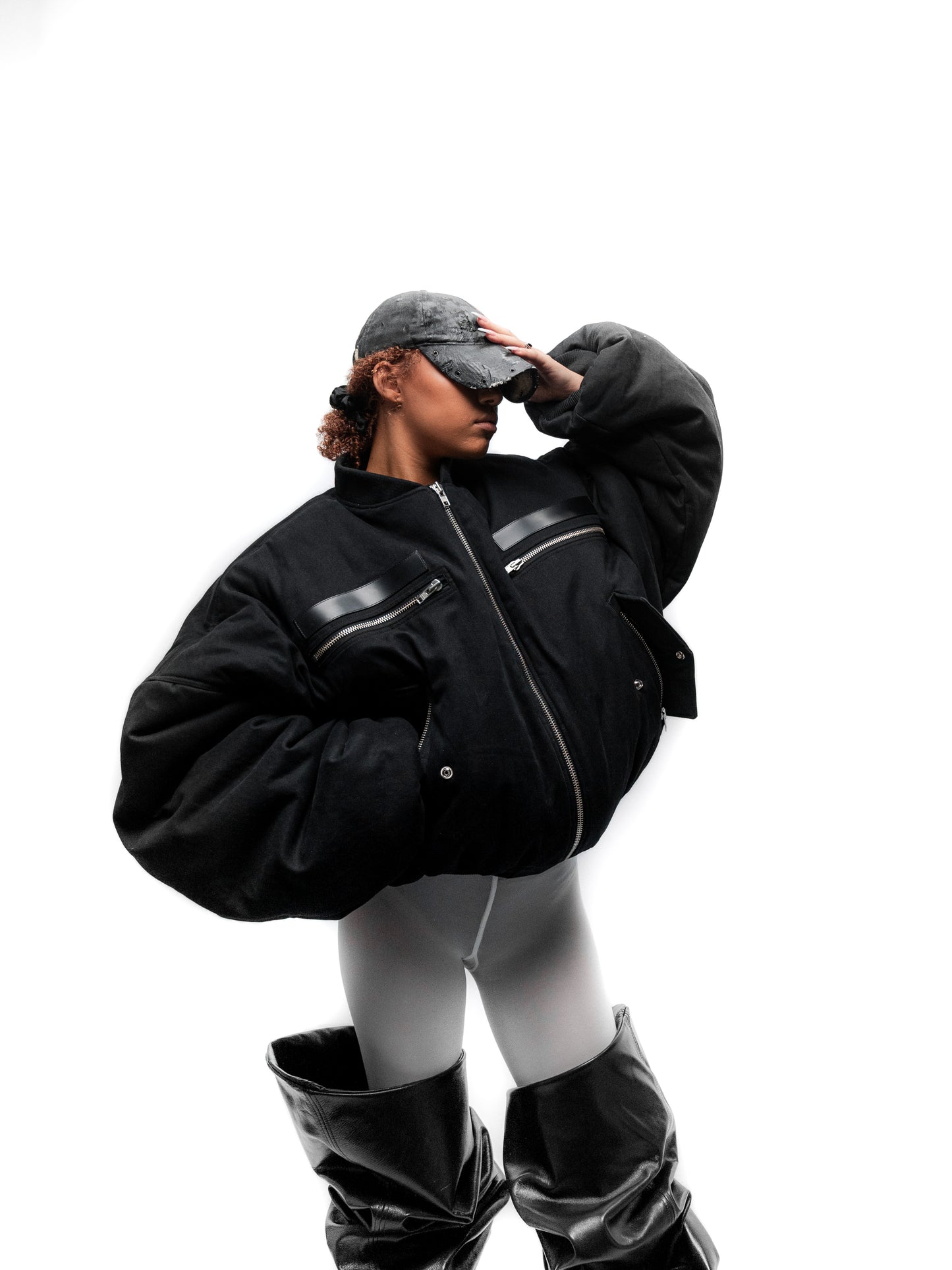 OVERSIZED BOMBER JACKET (BLACK)